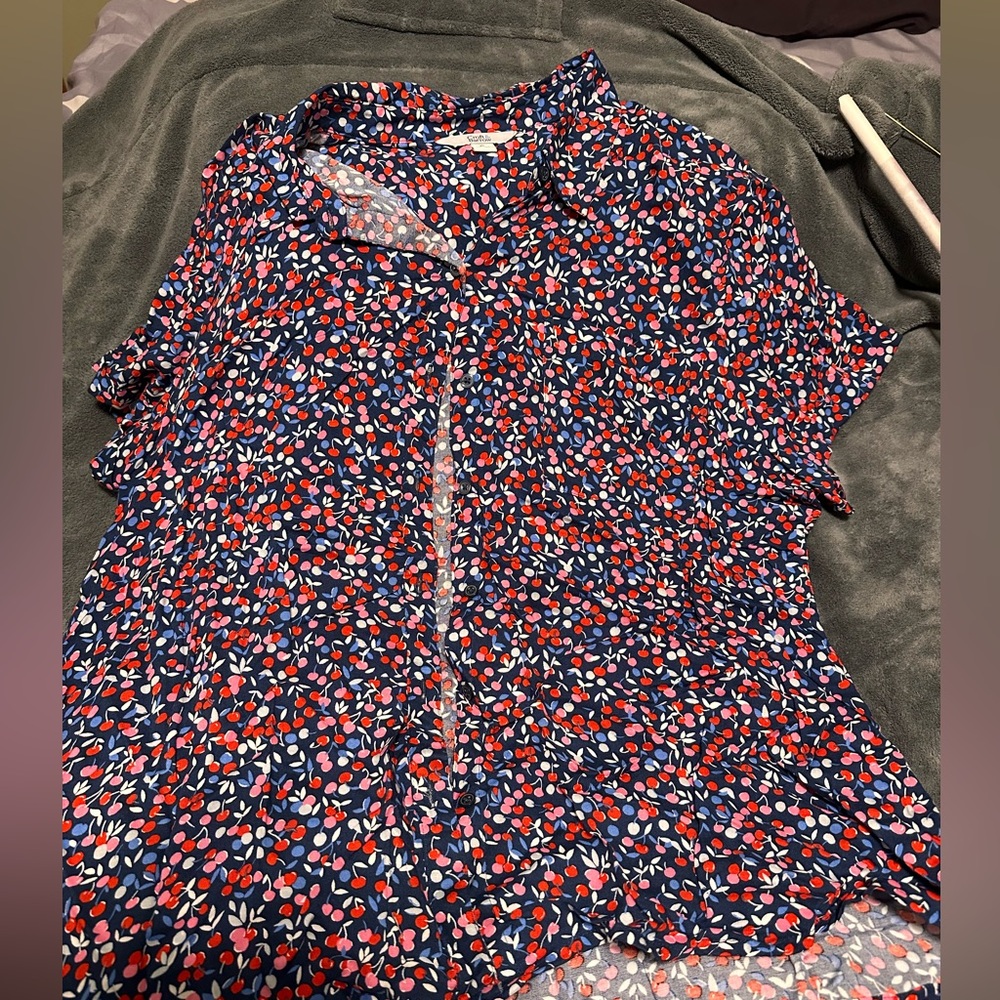 Croft & Barrow Navy Floral Blouse